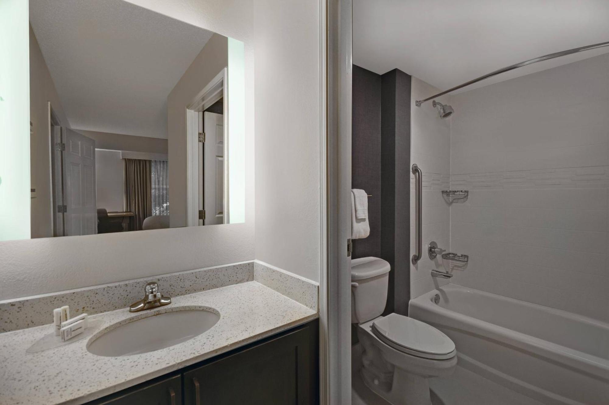 Residence Inn Louisville Airport מראה חיצוני תמונה