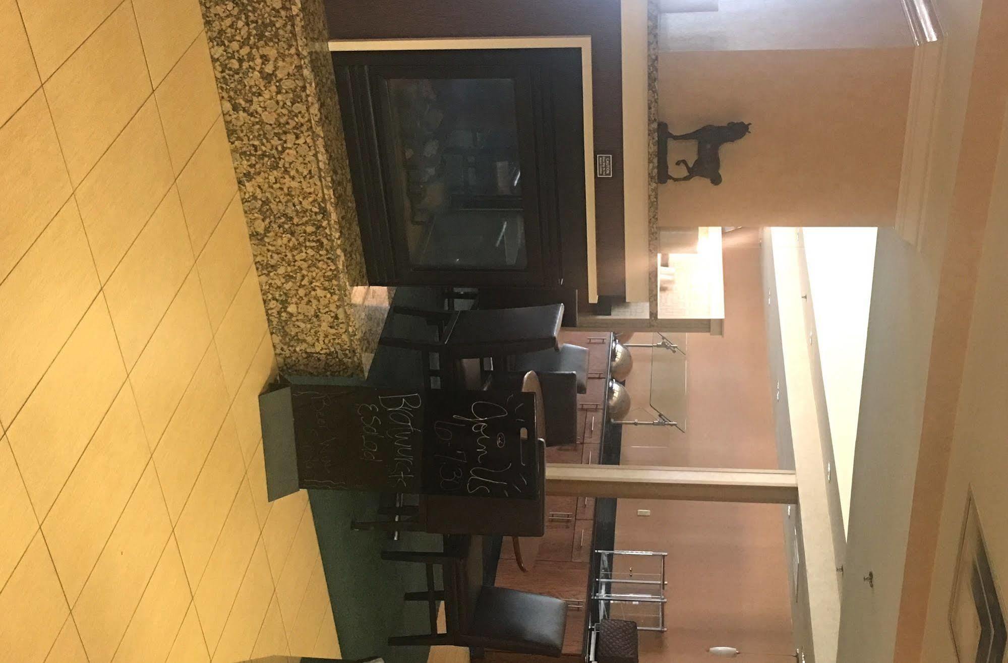 Residence Inn Louisville Airport מראה חיצוני תמונה